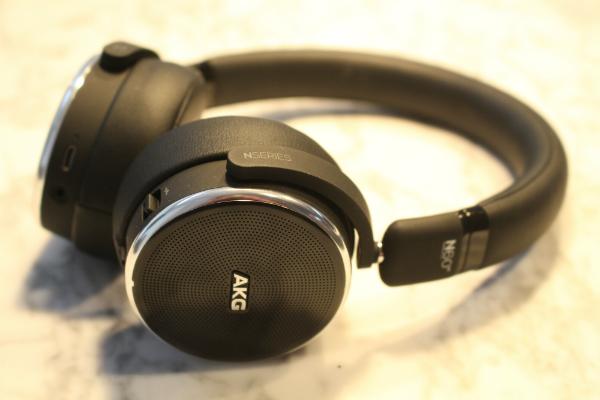 Akg over ear online wireless headphones